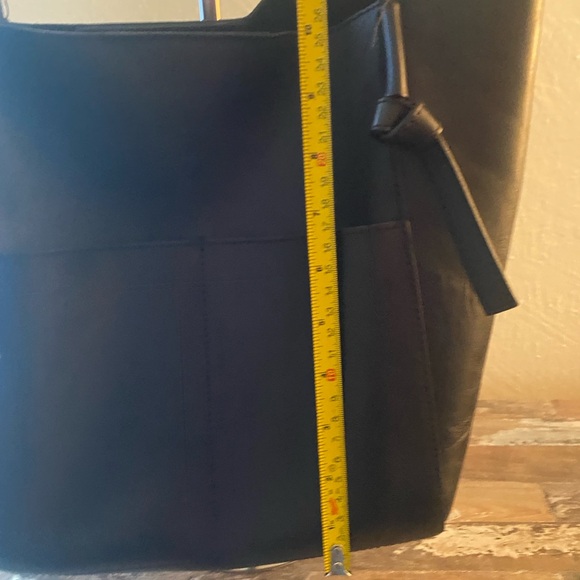 Madewell Knotted Black Leather Tote Bag - Picture 9 of 11